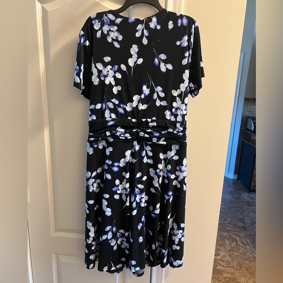 Wrap dress size 18 - Picture 6 of 6